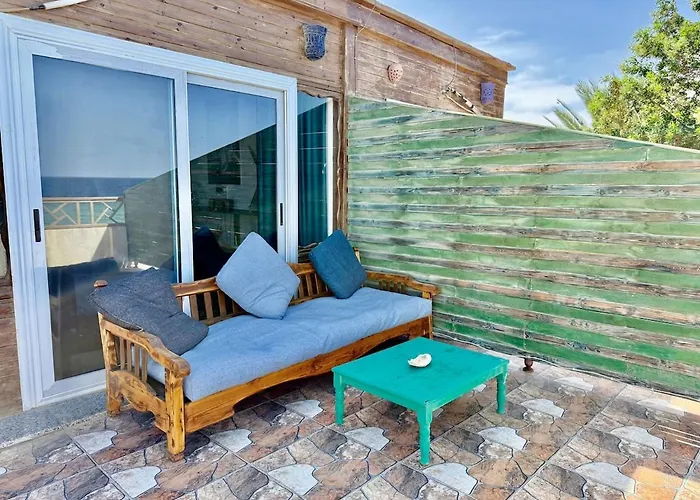 Apartman Front With Huge Roof Terrace *