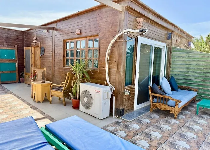 Front With Huge Roof Terrace