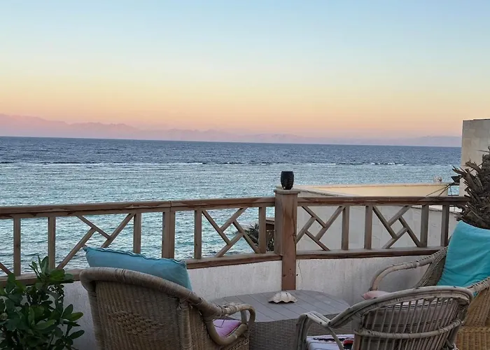 Appartement Front With Huge Roof Terrace Dahab