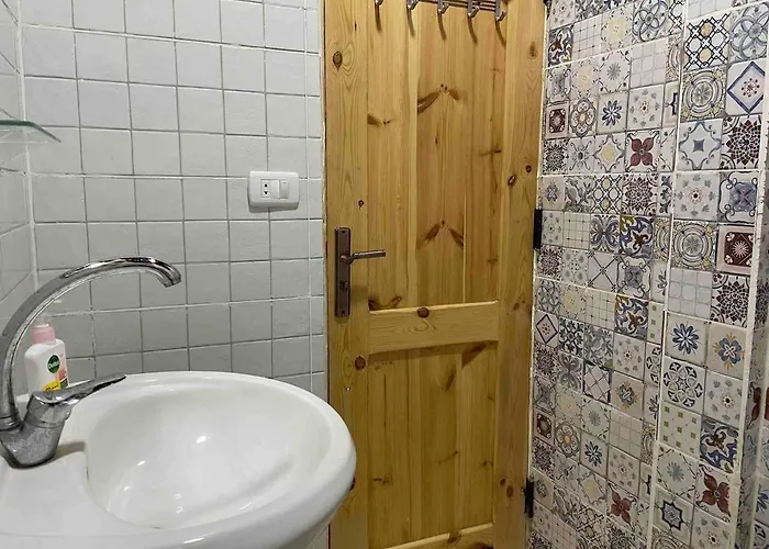 Front With Huge Roof Terrace Apartman