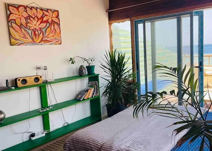 Apartman Front With Huge Roof Terrace