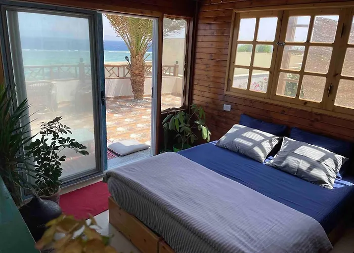 Front With Huge Roof Terrace *